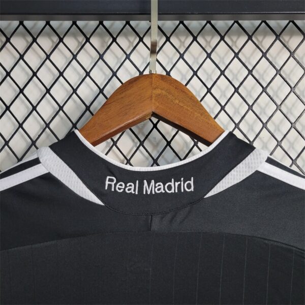 Real Madrid 2006-07 Away | Retro Jersey