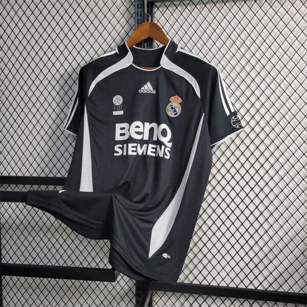 Real Madrid 2006-07 Away | Retro Jersey